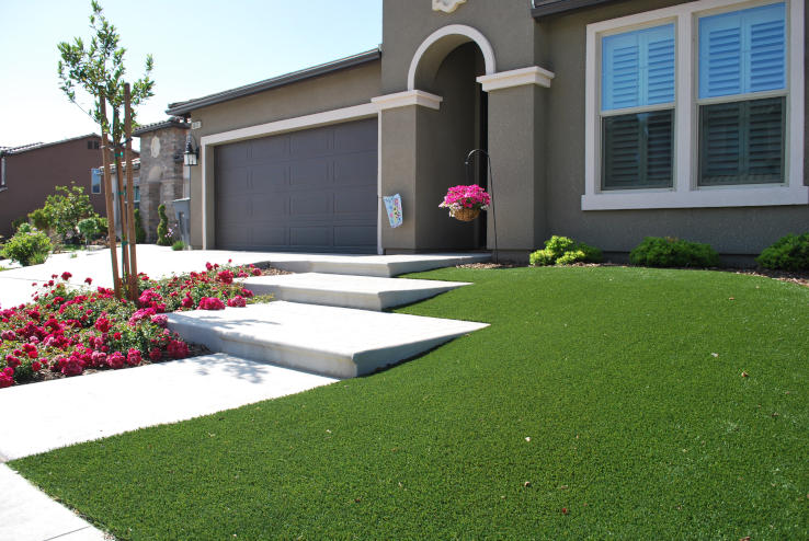 Embrace Sustainable Living in Pittsburgh with an Artificial Lawn