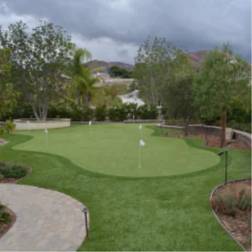 Indoor vs Outdoor Putting Green Options: Which Is Right for Your Game?